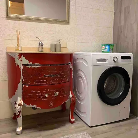 Cozy Townhouse In The Heart Of * София