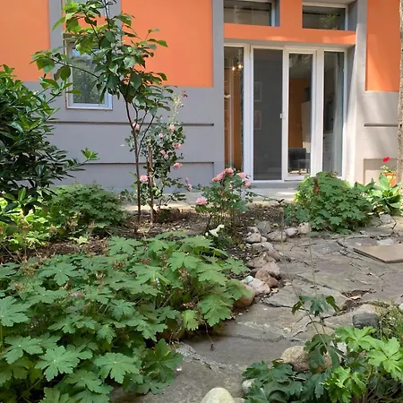 Cozy Townhouse In The Heart Of *