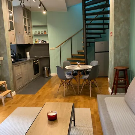 Cozy Townhouse In The Heart Of Apartament *